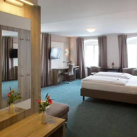 Zur Post Hotel Riedenburg