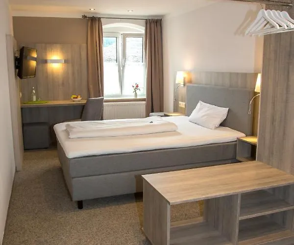 Zur Post Hotel 3*